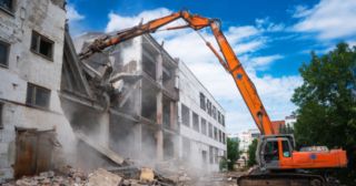 Промышленный демонтаж зданий Мичуринск, цена от 2903 руб.